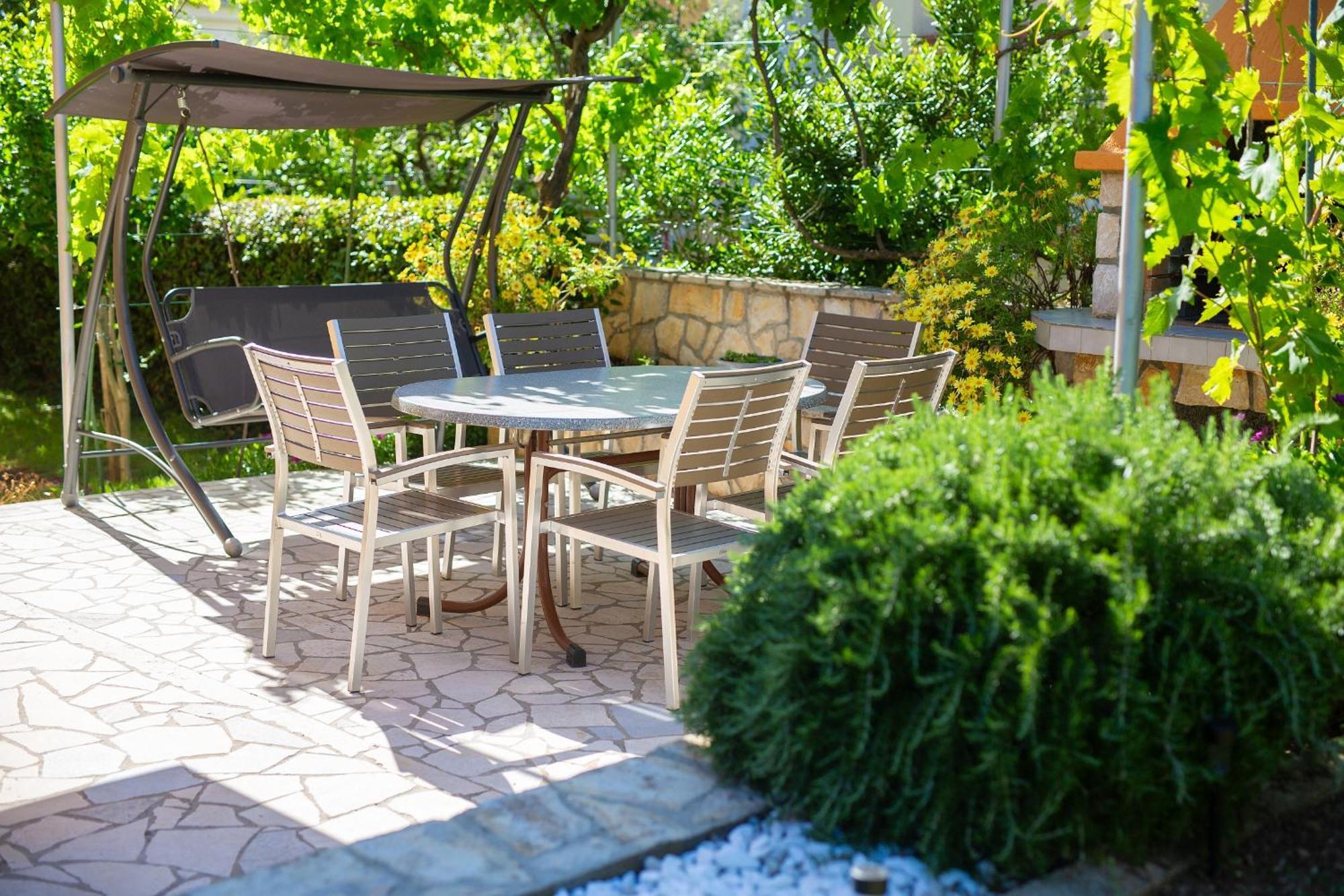Apartment Bazina - Airconditioning, Parking, 500M From The Beach Krk Town Exterior photo